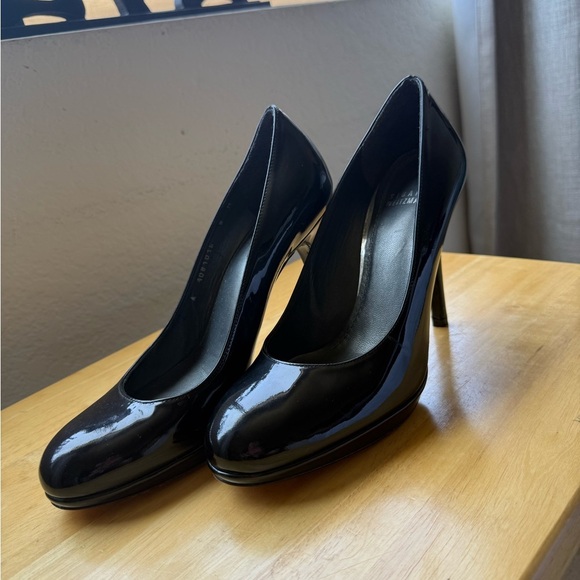 Stuart Weitzman Black Patent Leather Platform Heels in Size 8 - Picture 2 of 8